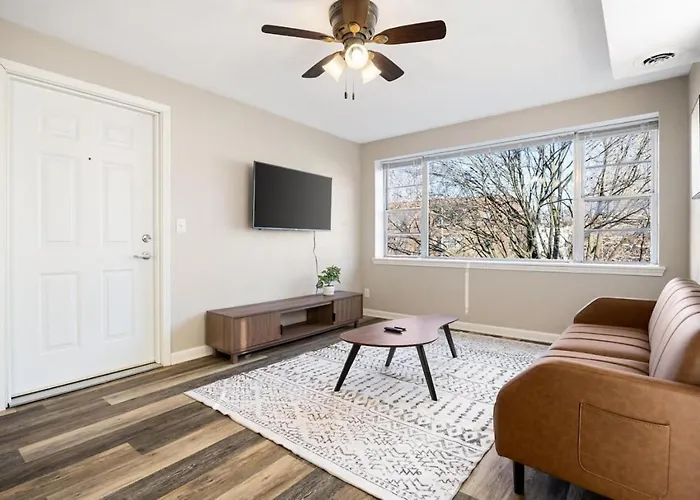 The Susan - A Cozy, Comfy 1bd Peoria