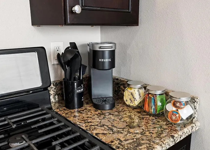 The Susan - A Cozy, Comfy 1bd *